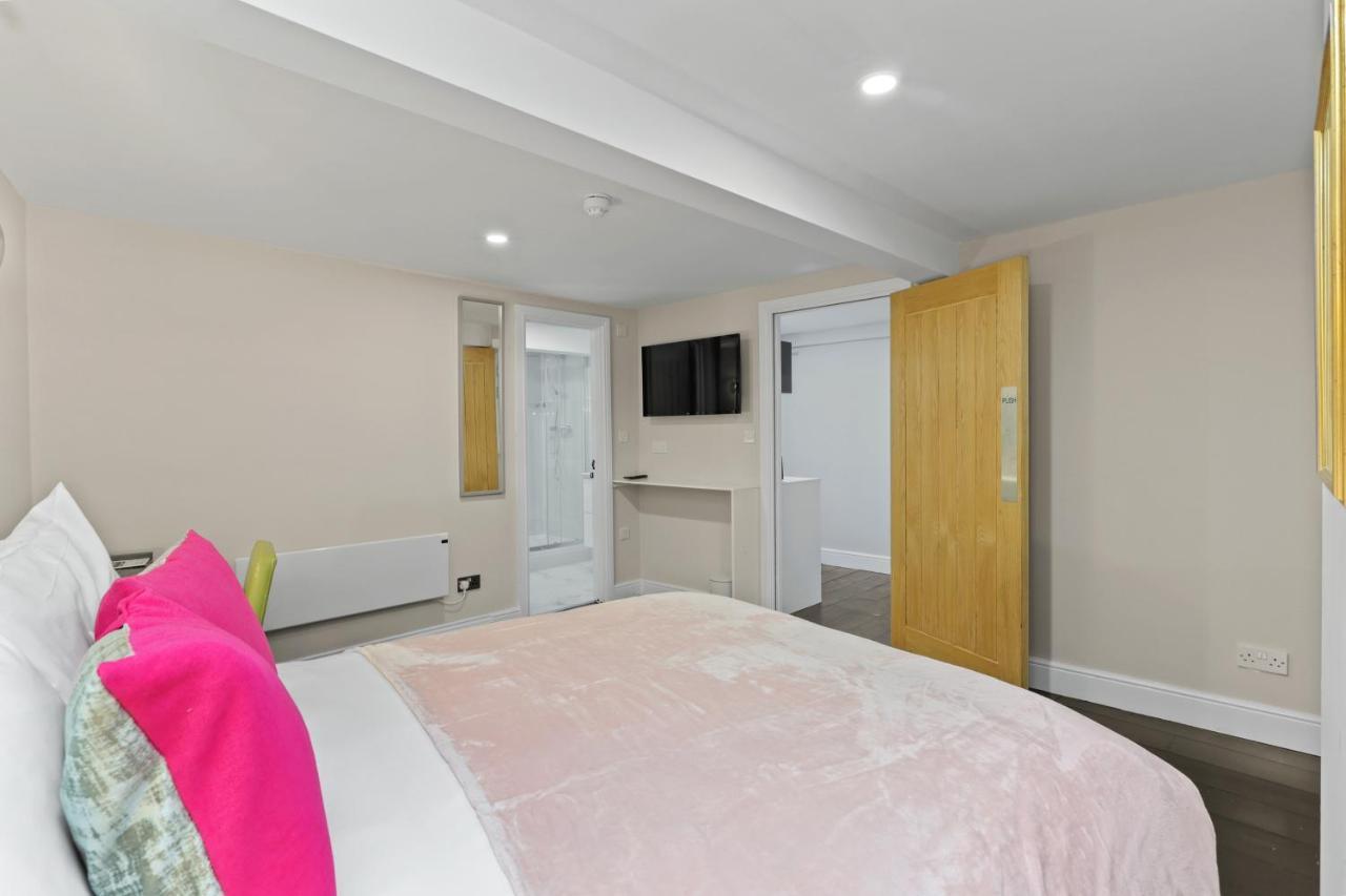 London'S Boutique Studio Ngoại thất bức ảnh